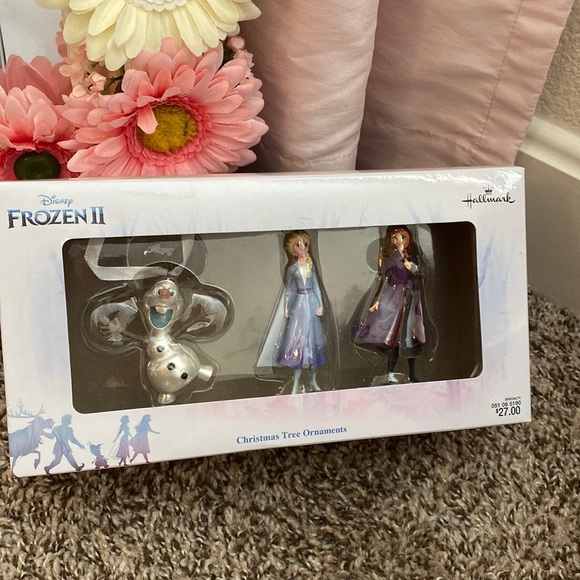 Frozen ornament set. - Picture 1 of 3